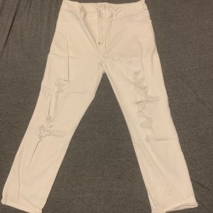 Distressed White Hi-Rise crop Jeggings!!